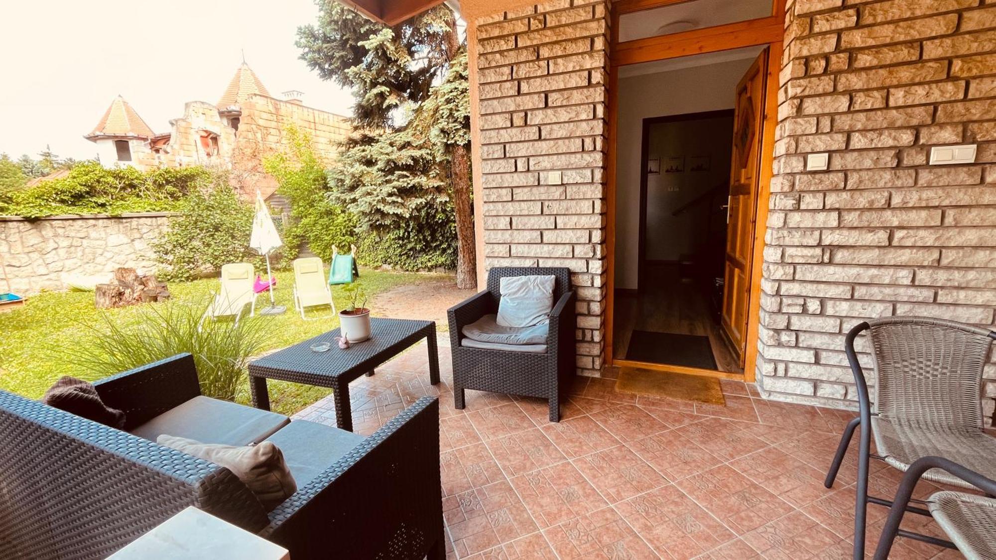 Strigonia Apartman Эстергом Экстерьер фото